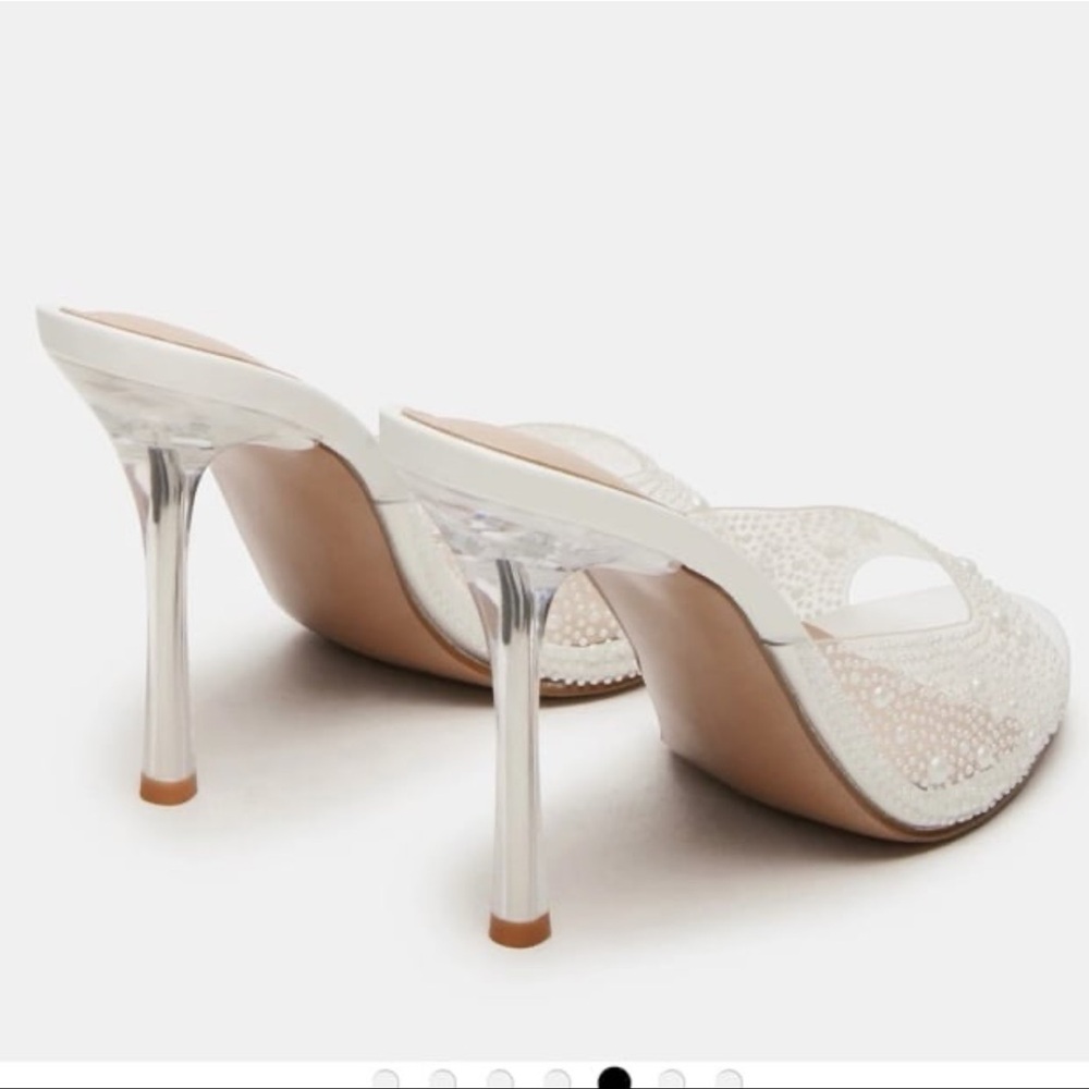 Steve Madden Peach PVC  Open Toe White Pearl Embellished Heels - Picture 5 of 9